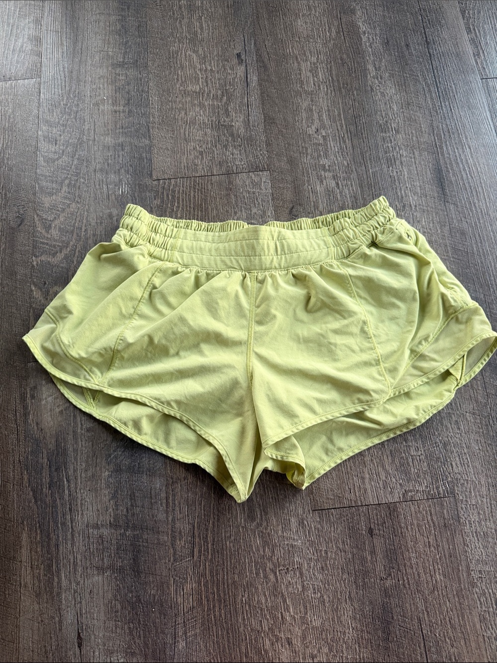 Light Yellow Green Women's Athletic Shorts - Elastic Waist